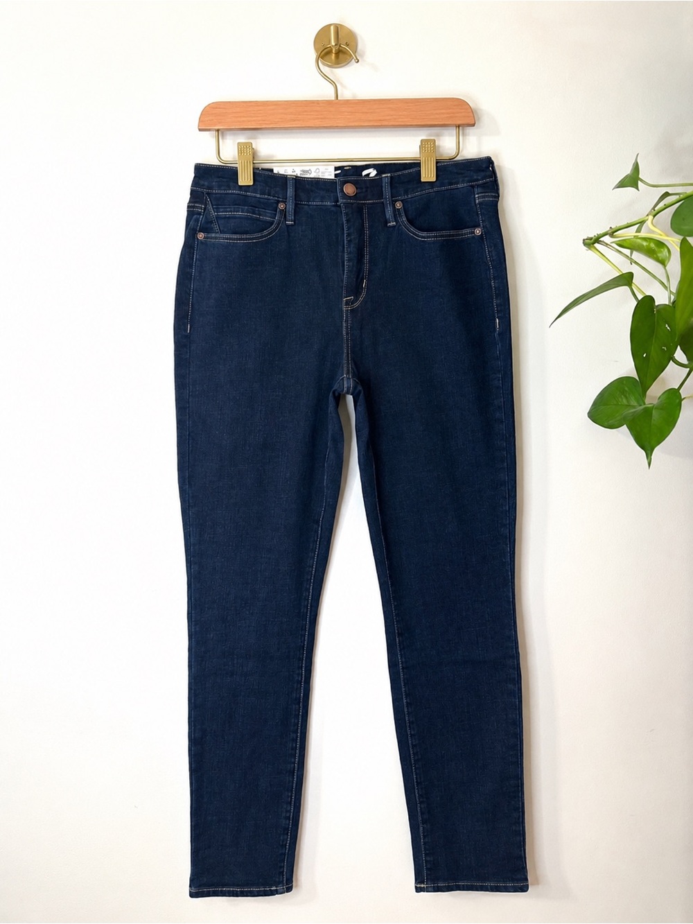 NWT Seven7 High Rise Skinny Jeans Women’s Size 8 Dark Wash Stretch Denim